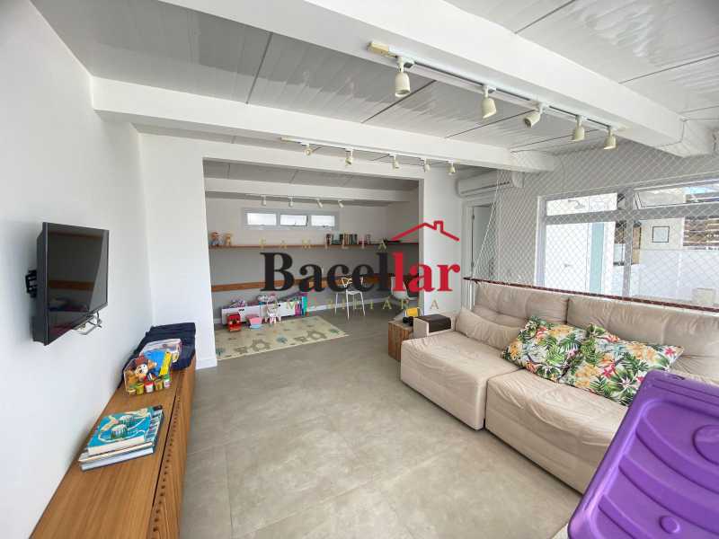 Cobertura, 2 quartos, 210 m² - Foto 21