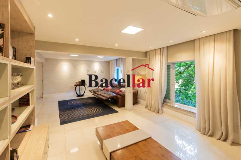 Casa, 3 quartos, 340 m² - Foto 2