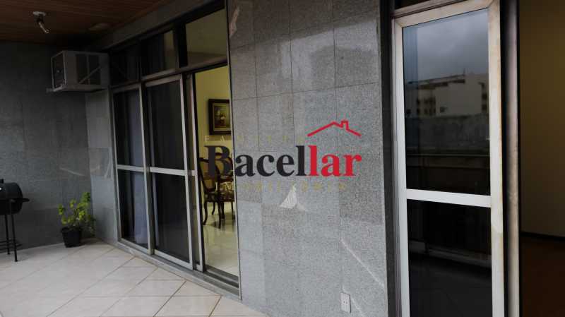 Apartamento, 3 quartos, 150 m² - Foto 2