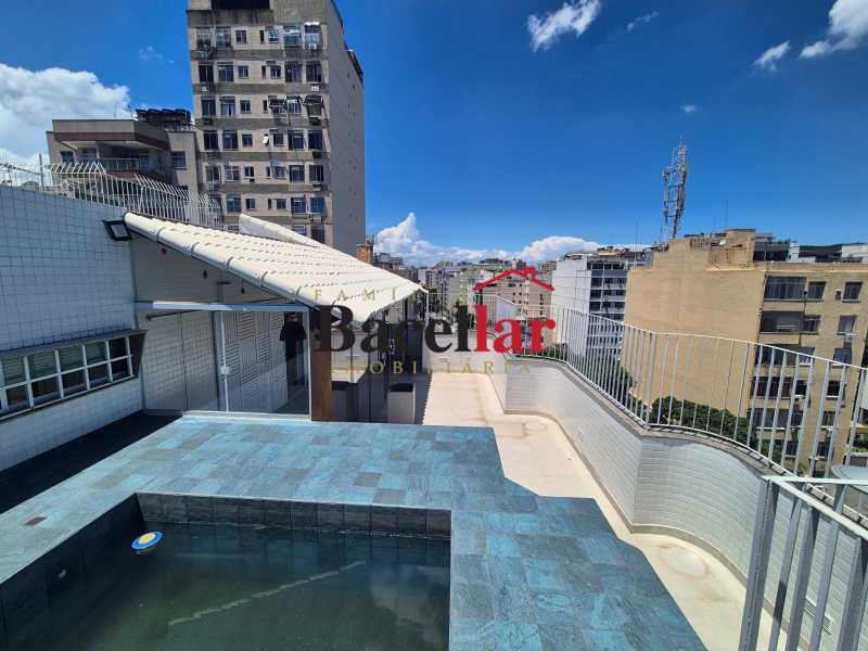 Cobertura, 3 quartos, 212 m² - Foto 1