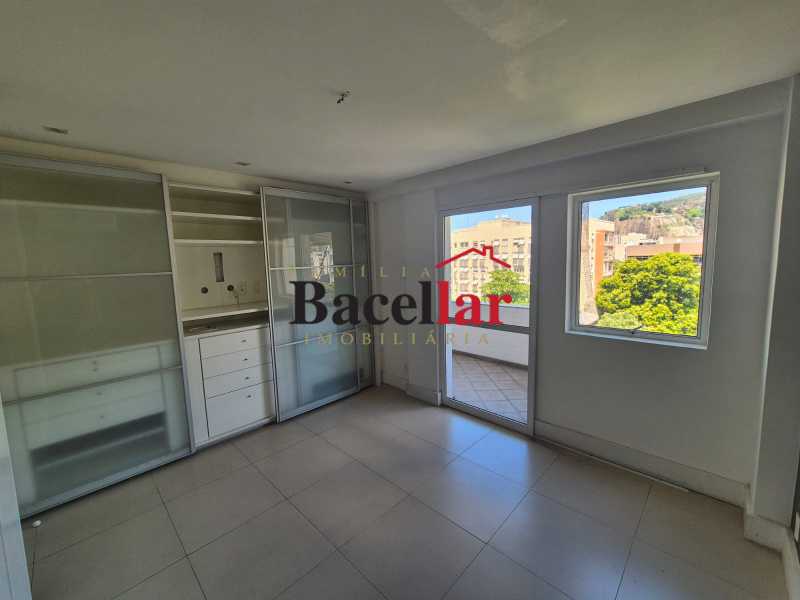 Cobertura, 3 quartos, 212 m² - Foto 20