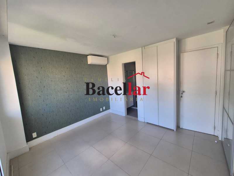 Cobertura, 3 quartos, 212 m² - Foto 21