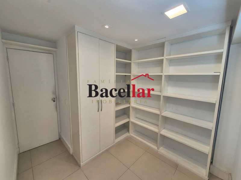 Cobertura, 3 quartos, 212 m² - Foto 24