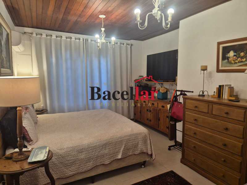 Casa, 4 quartos, 237 m² - Foto 6