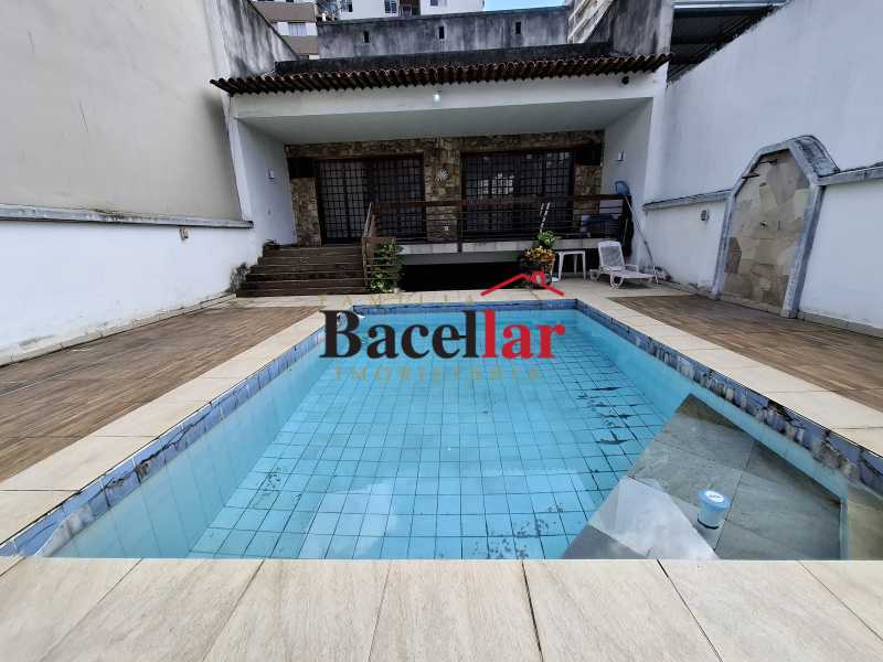 Casa, 4 quartos, 554 m² - Foto 1