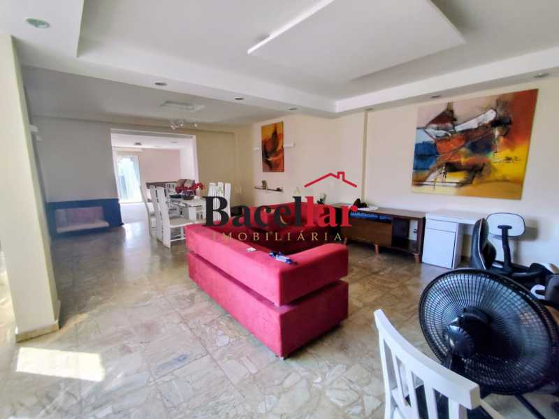 Cobertura, 3 quartos, 232 m² - Foto 3