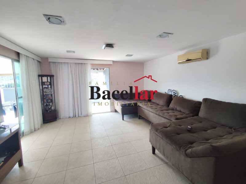 Cobertura, 3 quartos, 232 m² - Foto 4