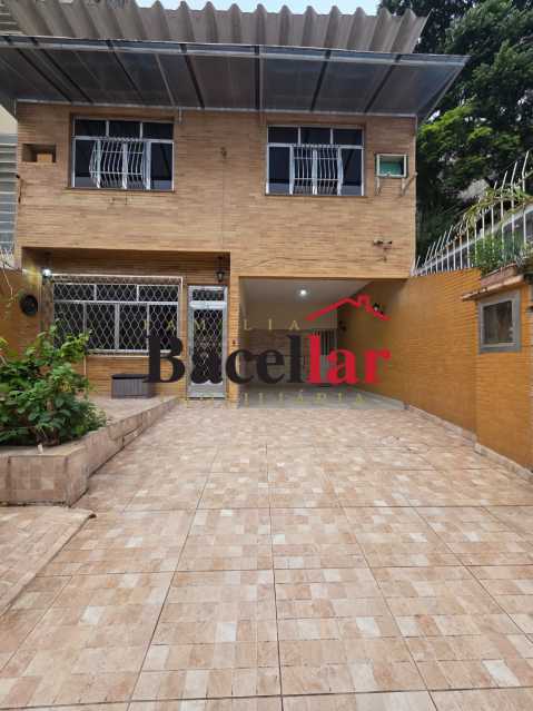 Casa, 3 quartos, 180 m² - Foto 1