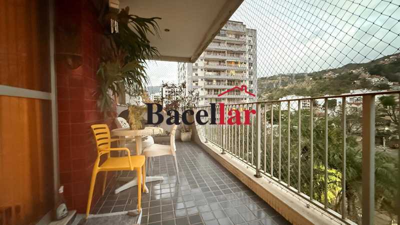 Apartamento, 3 quartos, 147 m² - Foto 2