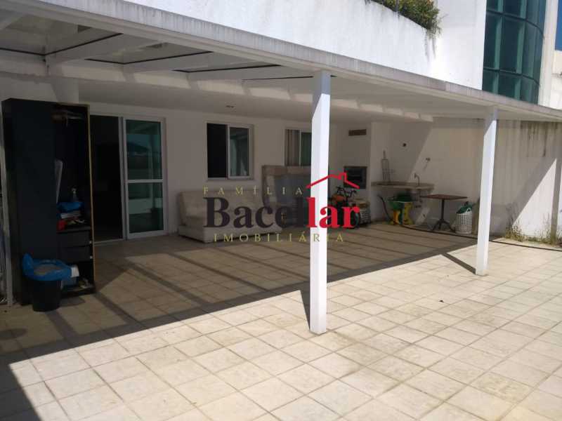 Cobertura, 2 quartos, 240 m² - Foto 1