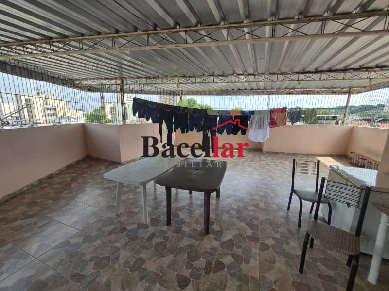 Casa, 4 quartos, 230 m² - Foto 1
