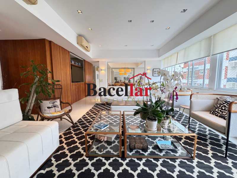 Apartamento, 5 quartos, 315 m² - Foto 1