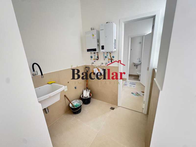 Apartamento, 3 quartos, 135 m² - Foto 2
