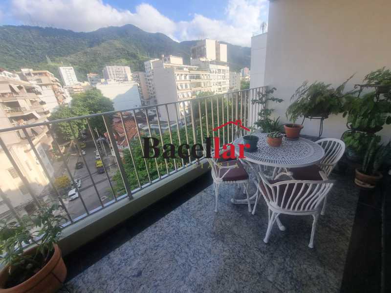 Apartamento, 3 quartos, 142 m² - Foto 1