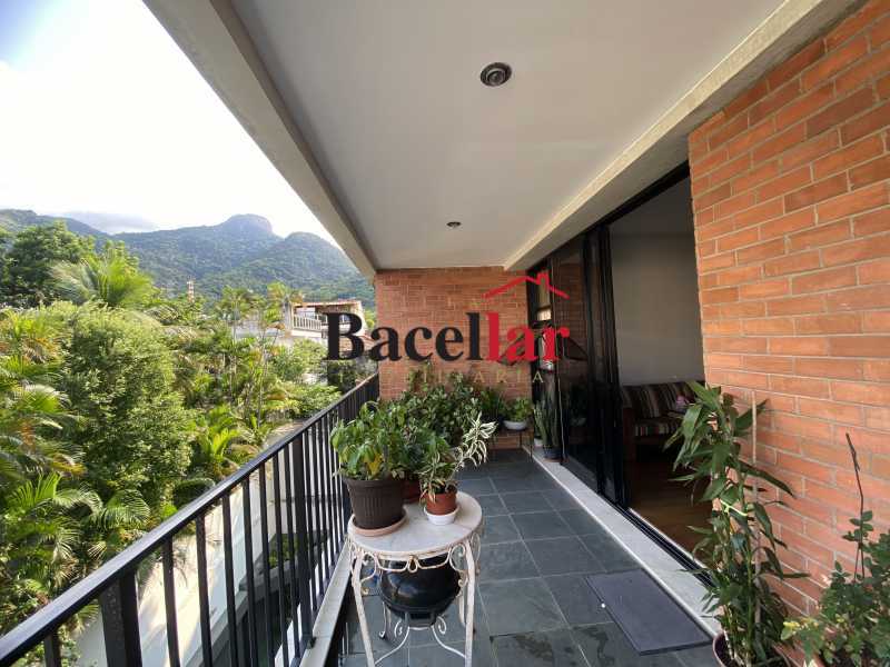 Apartamento, 4 quartos, 147 m² - Foto 1
