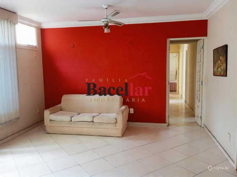 Apartamento, 3 quartos, 138 m² - Foto 1
