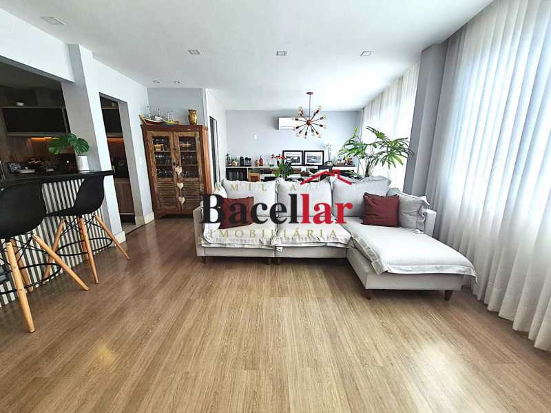 Apartamento, 4 quartos, 138 m² - Foto 2
