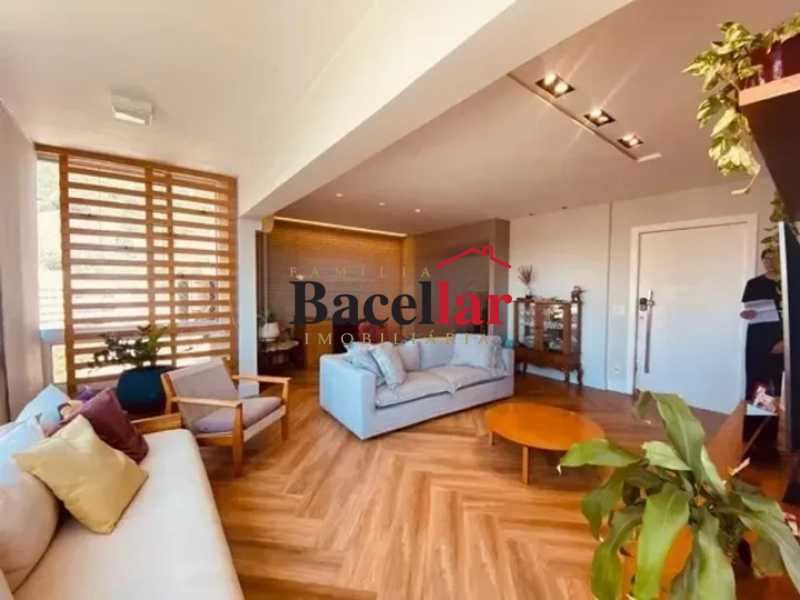 Apartamento, 3 quartos, 156 m² - Foto 3