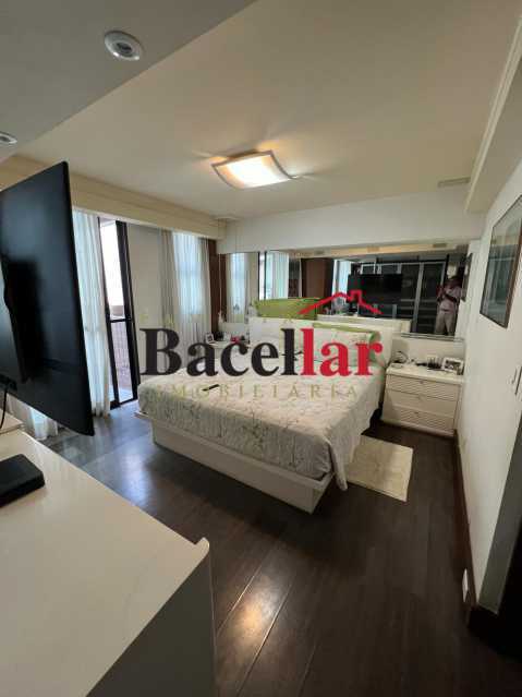 Apartamento, 3 quartos, 209 m² - Foto 13