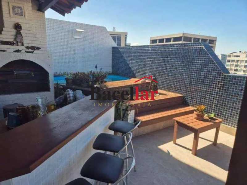 Cobertura, 3 quartos, 209 m² - Foto 3