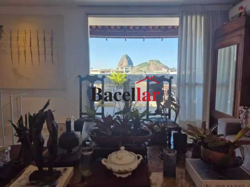 Cobertura, 3 quartos, 209 m² - Foto 5