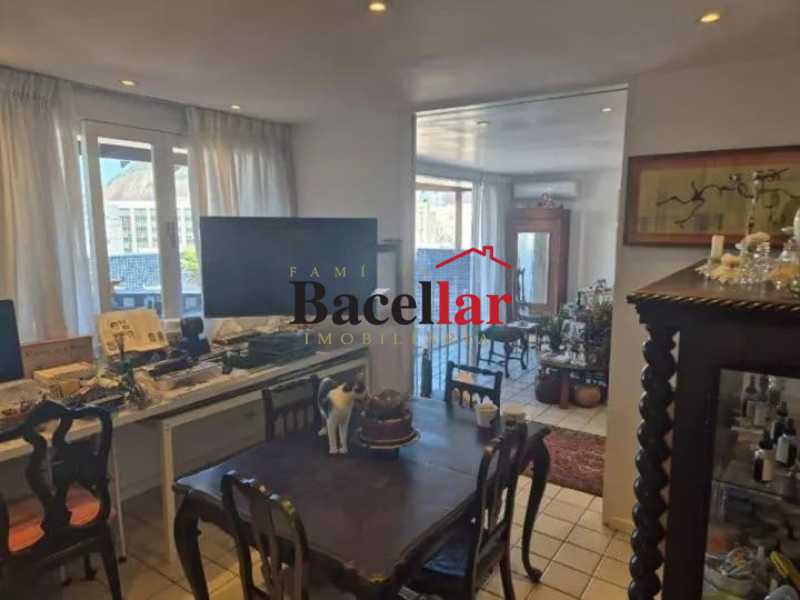 Cobertura, 3 quartos, 209 m² - Foto 11