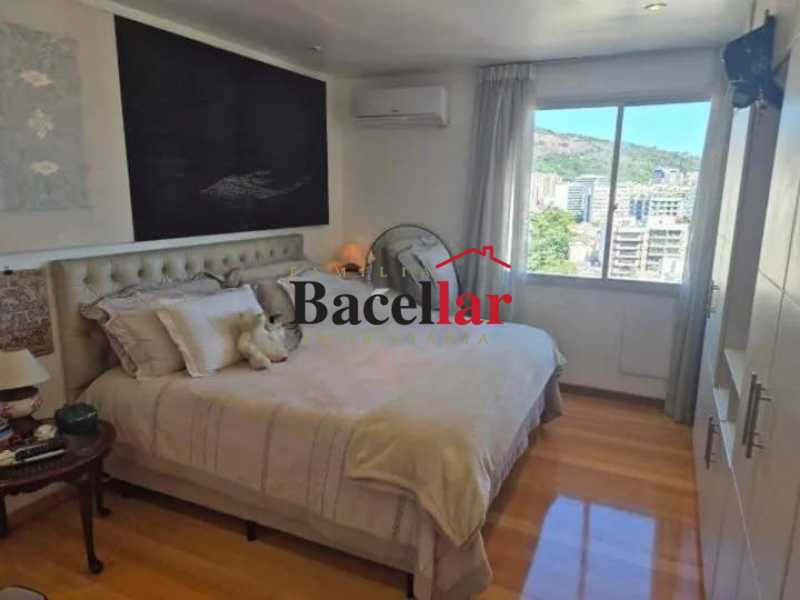 Cobertura, 3 quartos, 209 m² - Foto 13