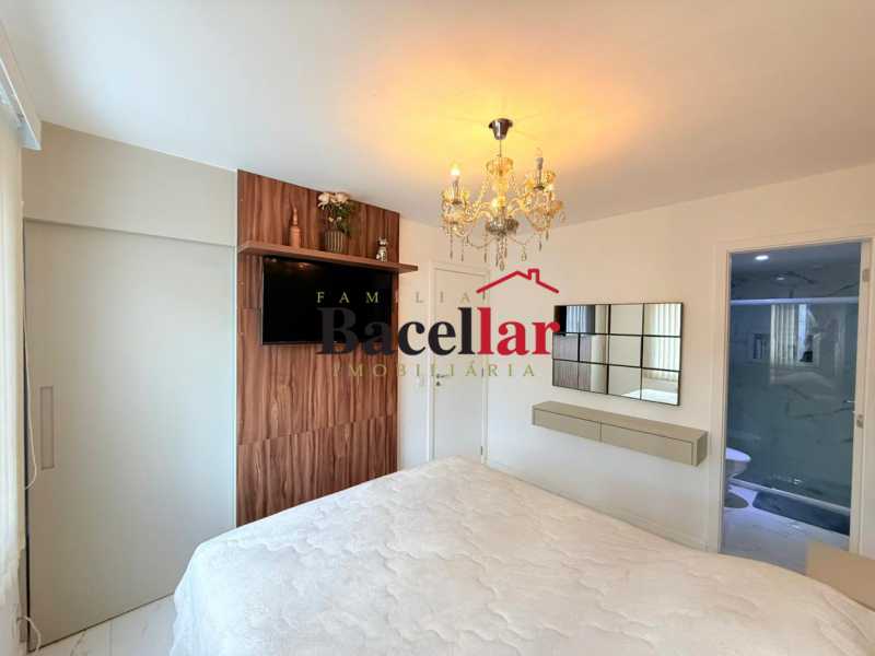 Cobertura, 3 quartos, 230 m² - Foto 17