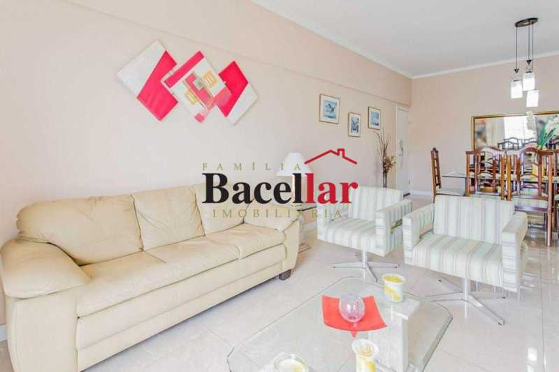 Apartamento, 3 quartos, 117 m² - Foto 2
