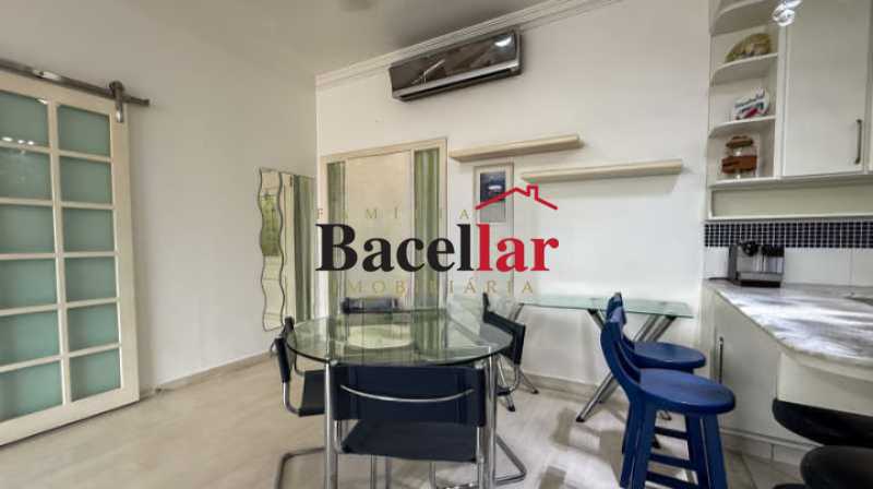 Cobertura, 3 quartos, 195 m² - Foto 9