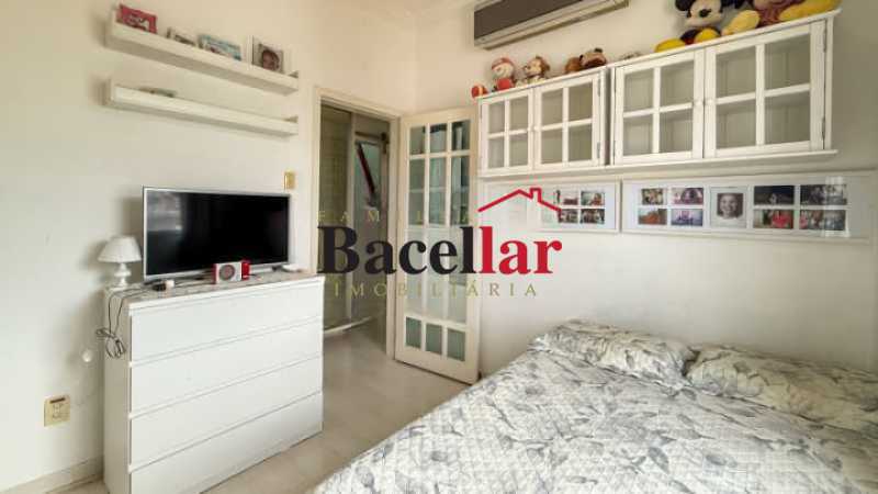 Cobertura, 3 quartos, 195 m² - Foto 14