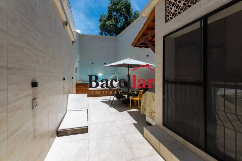 Casa, 3 quartos, 200 m² - Foto 1