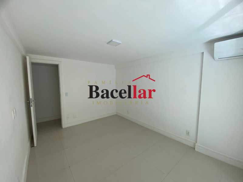Apartamento, 4 quartos, 229 m² - Foto 11