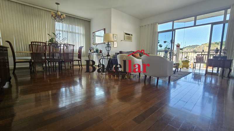Apartamento, 3 quartos, 172 m² - Foto 1