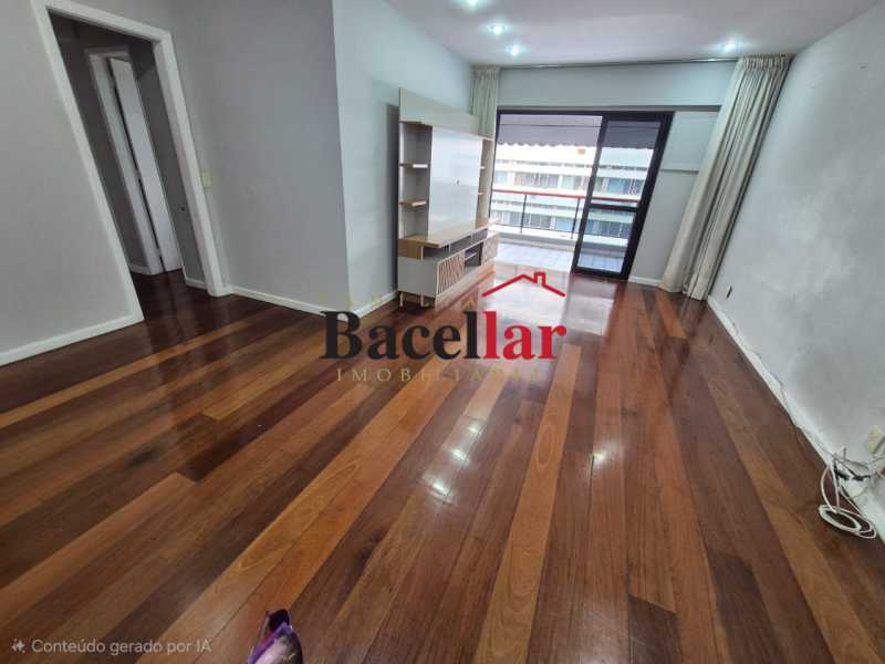 Apartamento, 3 quartos, 109 m² - Foto 2