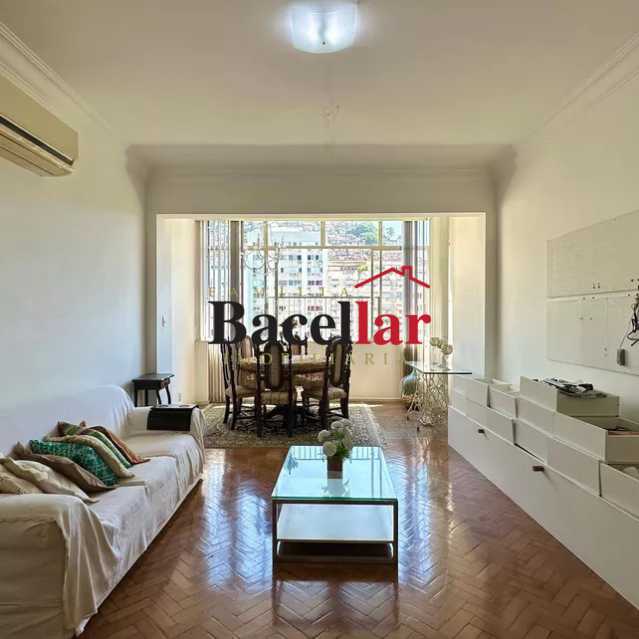 Apartamento, 3 quartos, 137 m² - Foto 1