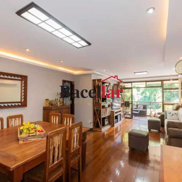 Apartamento, 3 quartos, 142 m² - Foto 2