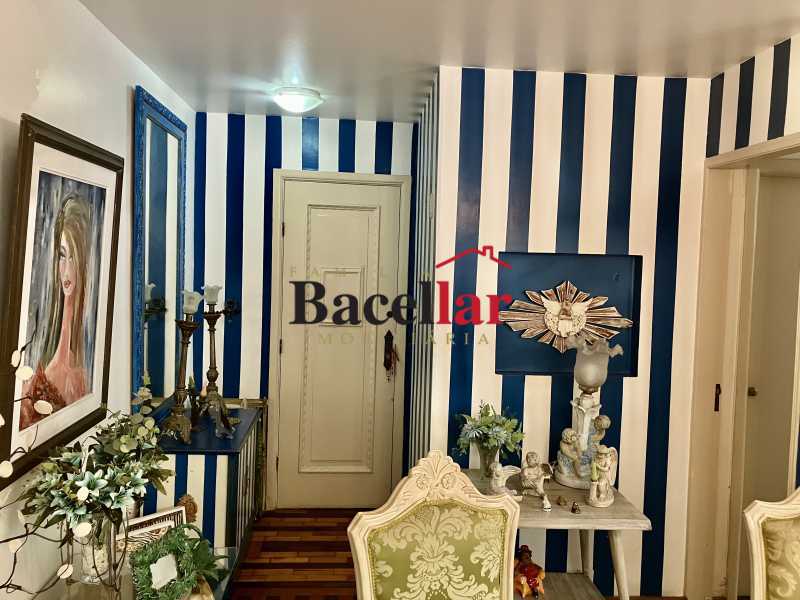 Apartamento, 3 quartos, 179 m² - Foto 2