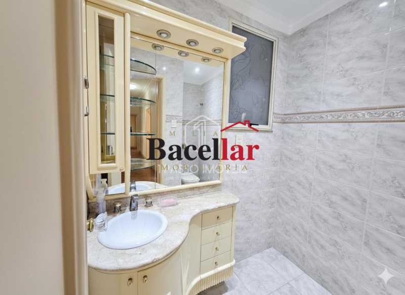 Apartamento, 3 quartos, 220 m² - Foto 14