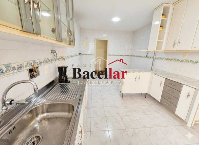 Apartamento, 3 quartos, 220 m² - Foto 9
