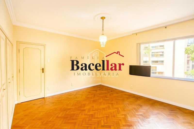 Apartamento, 3 quartos, 220 m² - Foto 8