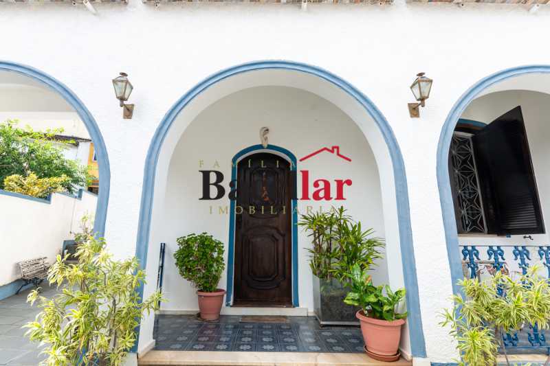 Casa, 4 quartos, 330 m² - Foto 1