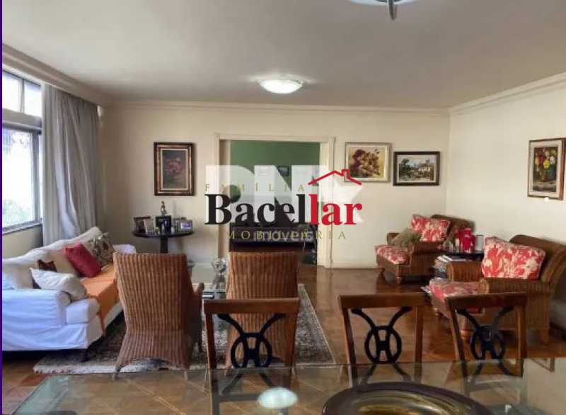 Apartamento, 3 quartos, 233 m² - Foto 2
