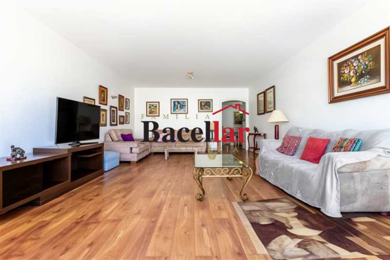 Apartamento, 3 quartos, 170 m² - Foto 2