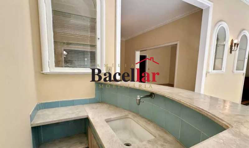 Apartamento, 3 quartos, 194 m² - Foto 2