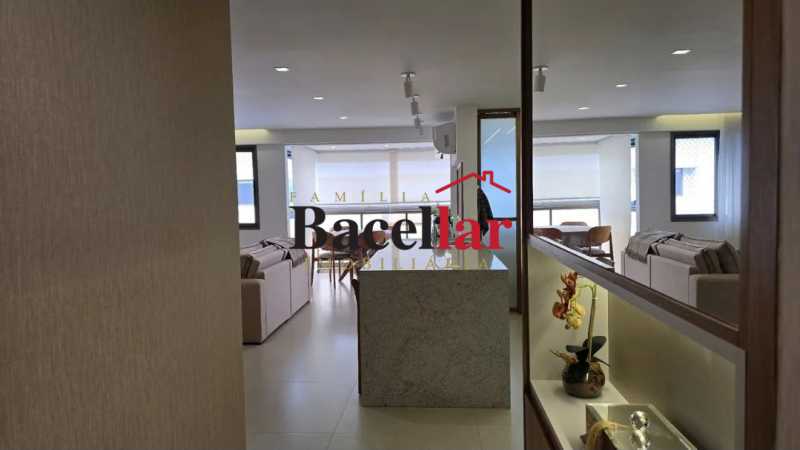 Cobertura, 3 quartos, 189 m² - Foto 4