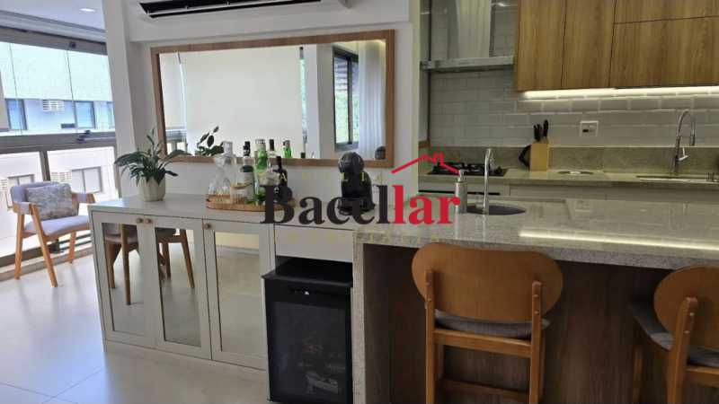 Cobertura, 3 quartos, 189 m² - Foto 2