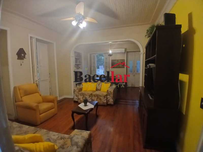 Casa, 4 quartos, 204 m² - Foto 2