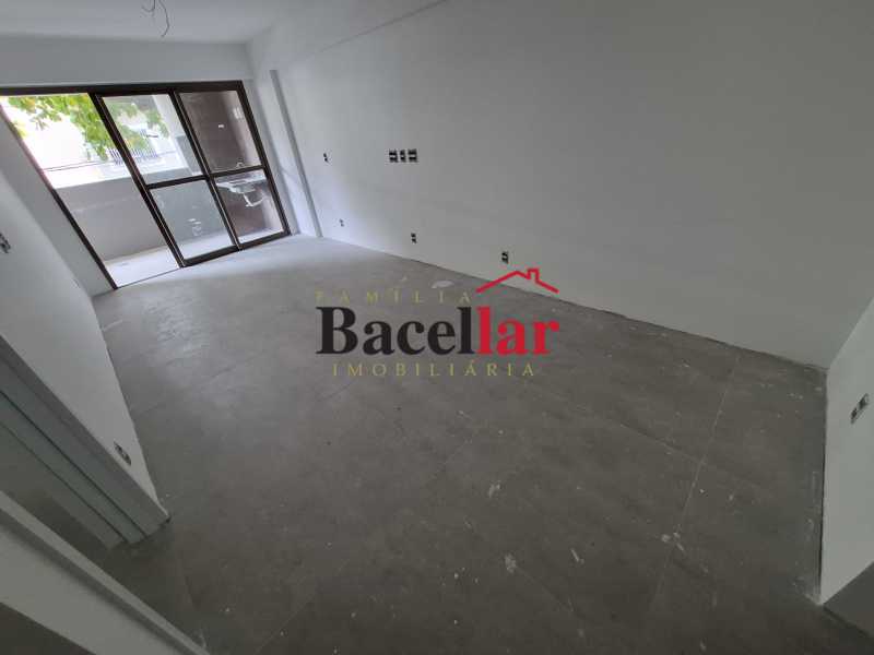 Apartamento, 2 quartos, 76 m² - Foto 4