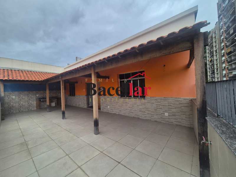 Cobertura, 3 quartos, 198 m² - Foto 2